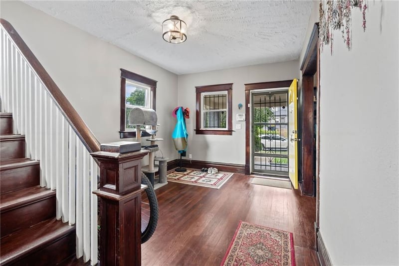 3905 Saint John Ave, Kansas City, MO 64123