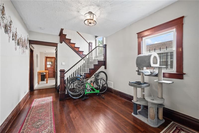 3905 Saint John Ave, Kansas City, MO 64123
