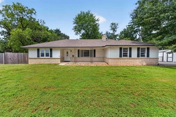 7726 Everett Ave, Kansas City, KS 66112