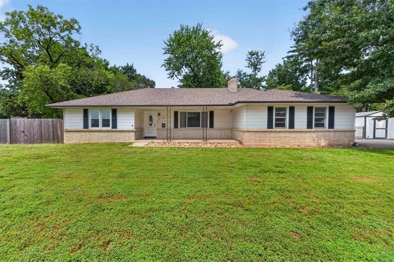 7726 Everett Ave, Kansas City, KS 66112