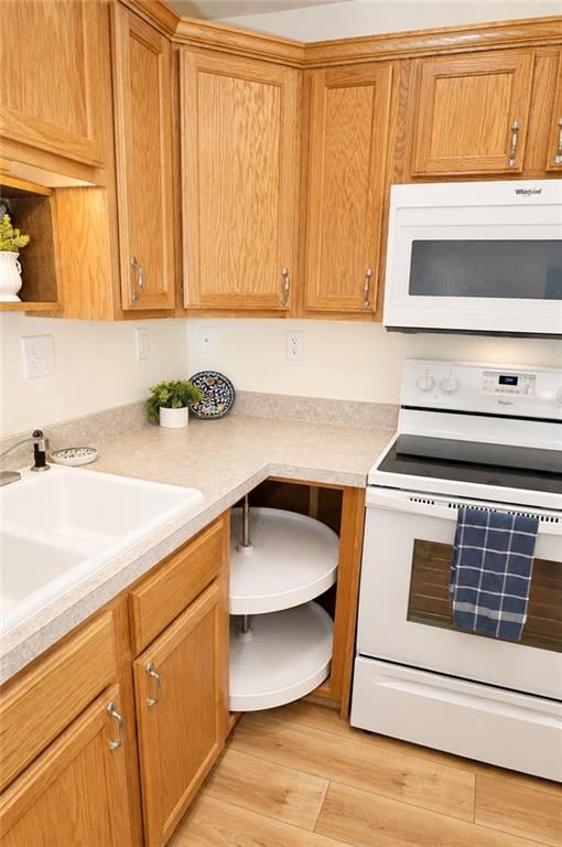 2651 Barry Rd #301, Kansas City, MO 64154