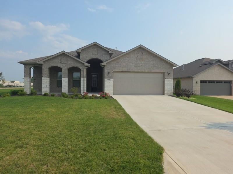 22668 88th Ter, Lenexa, KS 66227
