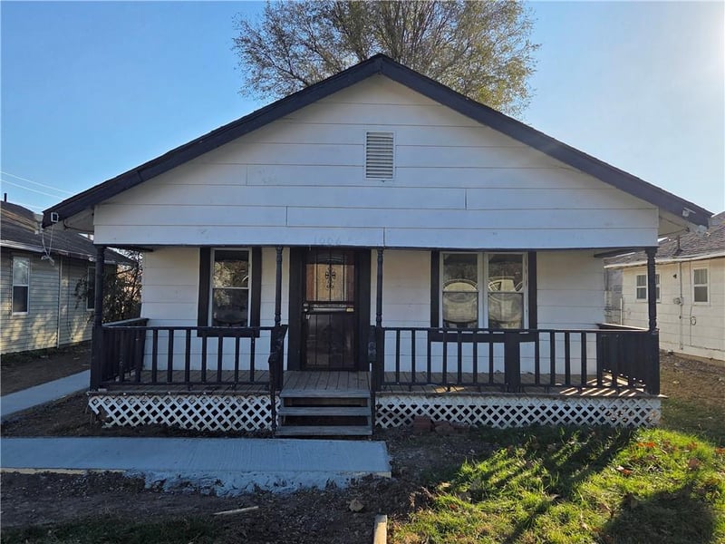 1006 Cliff St, St Joseph, MO 64504