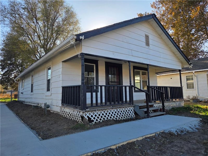 1006 Cliff St, St Joseph, MO 64504