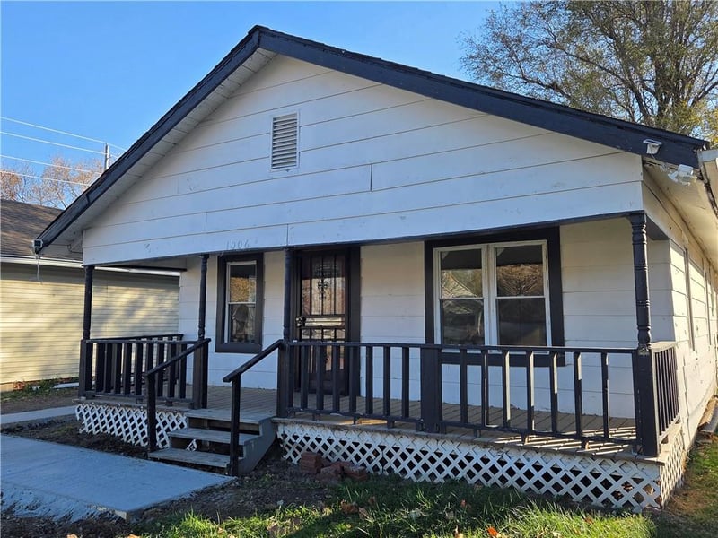 1006 Cliff St, St Joseph, MO 64504