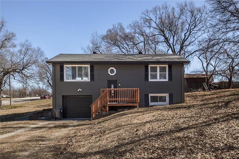 12911 Porter Rd, Kansas City, MO 64152