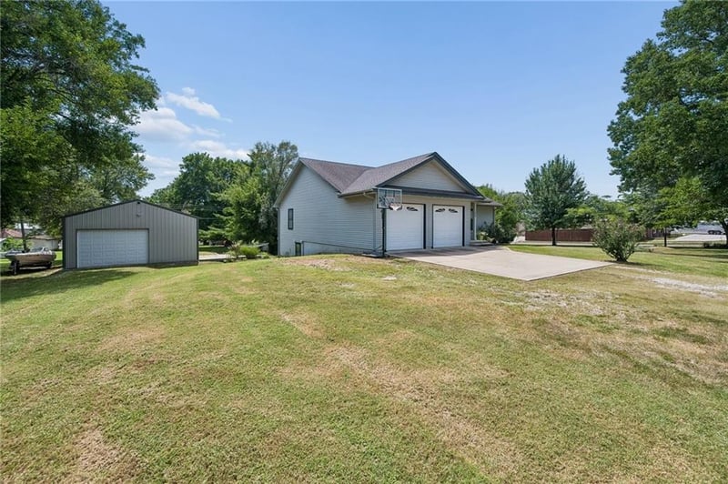 108 E Bates St, Drexel, MO 64742