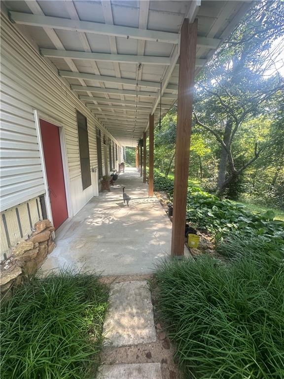 321 1071st Rd, Centerview, MO 64093