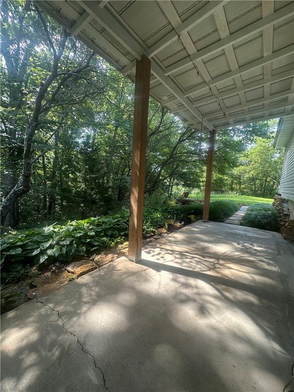 321 1071st Rd, Centerview, MO 64093