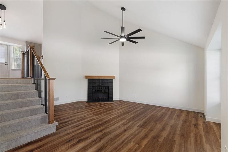 1005 SE Bridgehampton Way, Lee's Summit, MO 64081