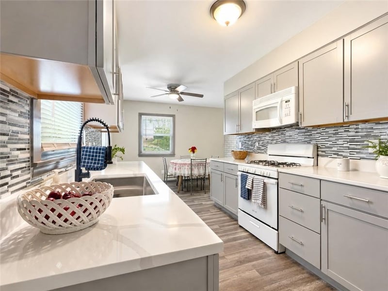 4202 Bellefontaine Ave, Kansas City, MO 64117