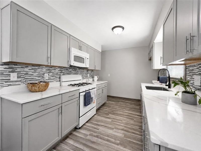 4202 Bellefontaine Ave, Kansas City, MO 64117