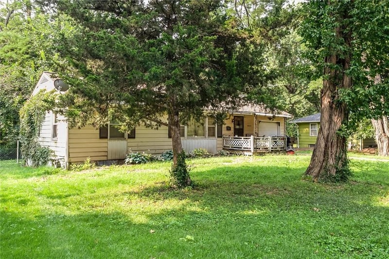 10905 E 62nd Ter, Raytown, MO 64133