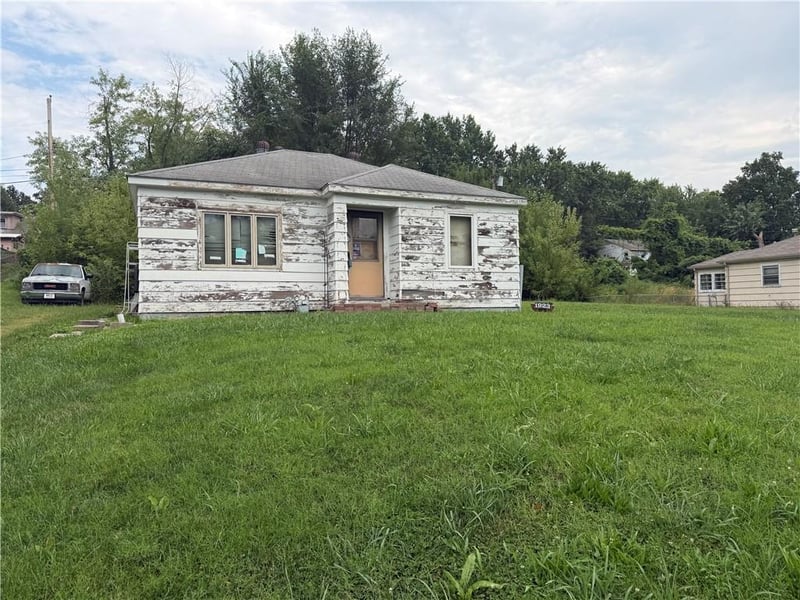 1923 46th St, Kansas City, KS 66102