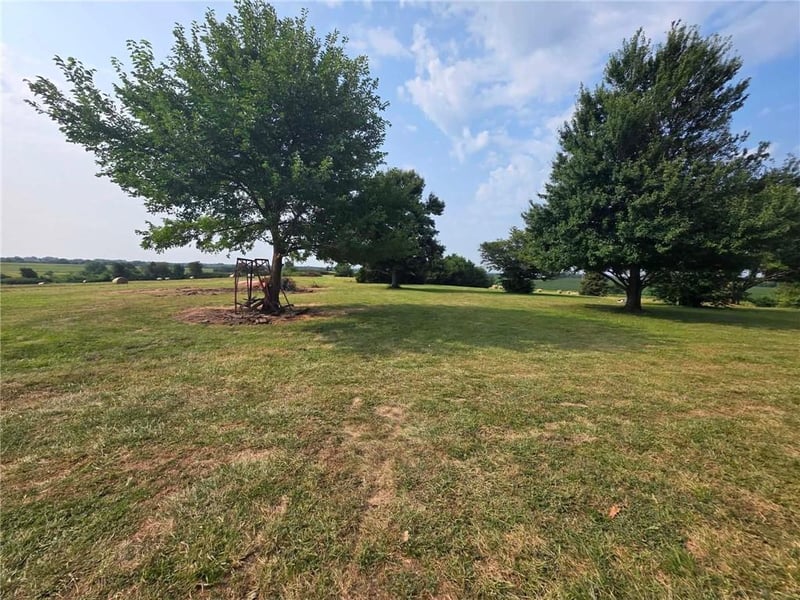 5647 Mccomas Ln, Plattsburg, MO 64477
