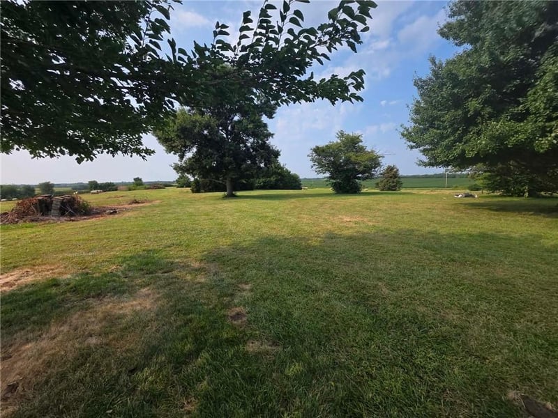 5647 Mccomas Ln, Plattsburg, MO 64477