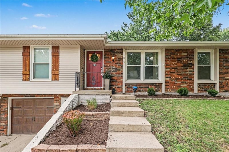 7013 Winan Ave, Kansas City, MO 64152