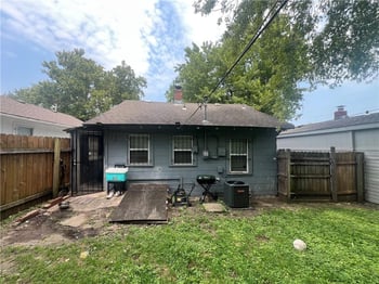 2905 E 61st St, Kansas City, MO 64130