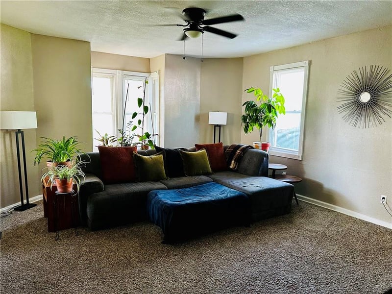 516 Linn St, Leavenworth, KS 66048
