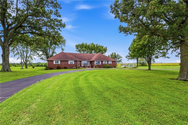 34301 State Route 2 Hw, Harrisonville, MO 64701