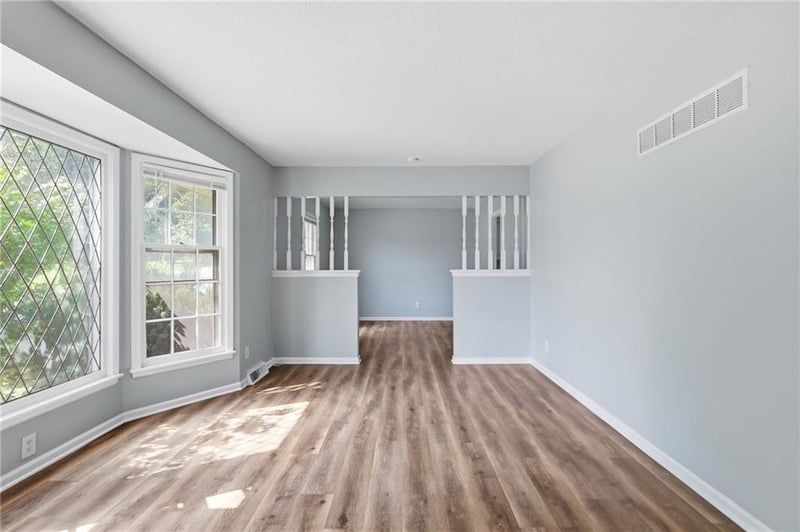 8705 Tennessee Ave, Raytown, MO 64138