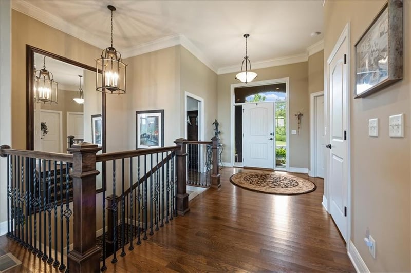 9949 Warwick St, Lenexa, KS 66220