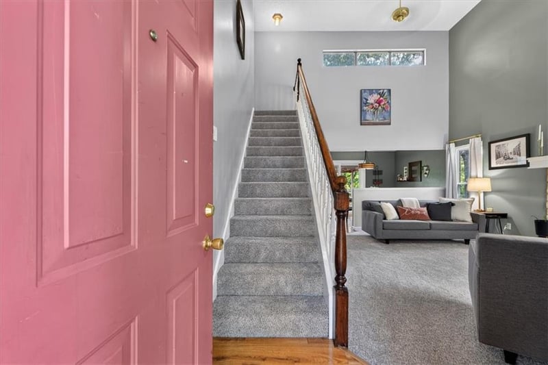 1027 Mulberry St, Lee's Summit, MO 64086