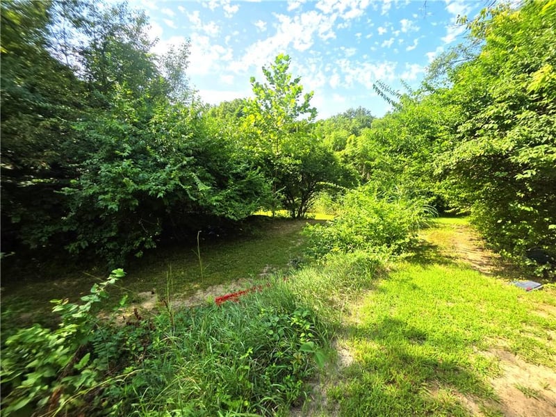 140 Tucker St, St Joseph, MO 64504