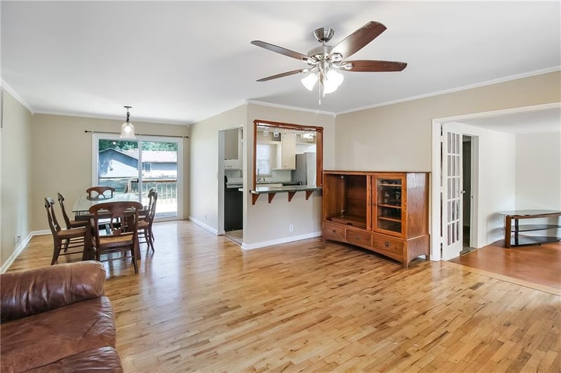 301 3rd St, Altamont, KS 67330