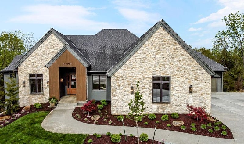 25384 107th Ter, Olathe, KS 66061