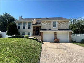 7426 Santa Fe Dr, Overland Park, KS 66204