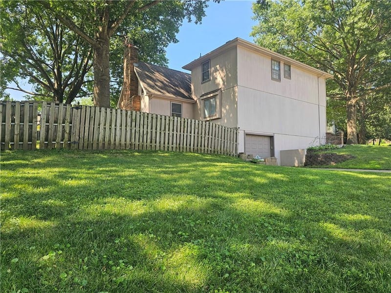 3600 22nd St, Blue Springs, MO 64015