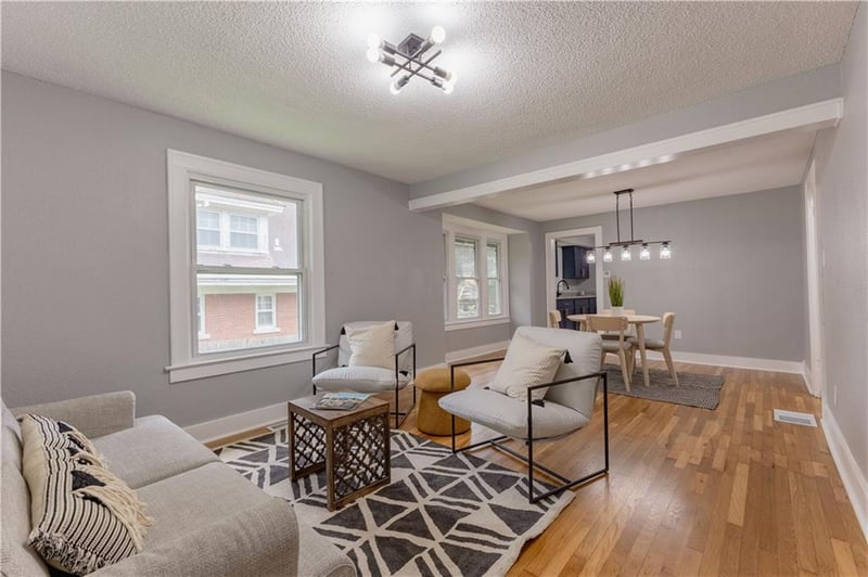 116 Ash Ave, Independence, MO 64053