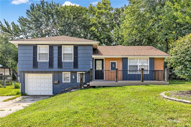 5204 S Delaware Ave, Independence, MO 64055