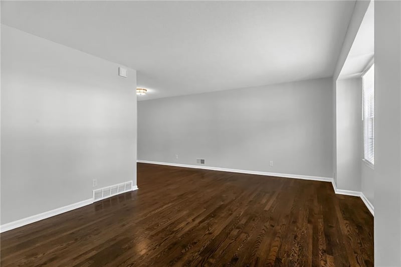 5204 S Delaware Ave, Independence, MO 64055