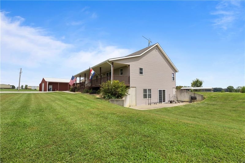 419 NE 251 Rd, Warrensburg, MO 64093