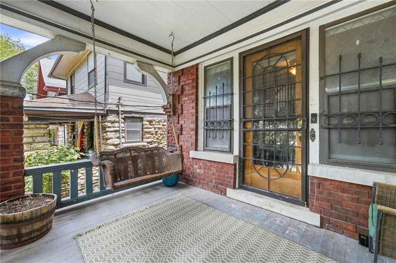 3215 Central St, Kansas City, MO 64111