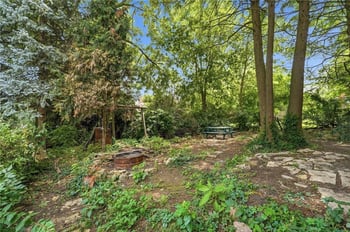 3215 Central St, Kansas City, MO 64111