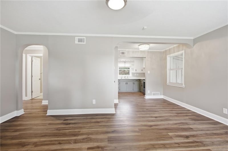 1124 80th St, Kansas City, MO 64131