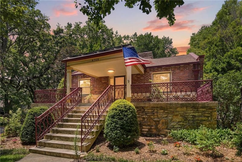 4708 Rockhill Rd, Kansas City, MO 64110
