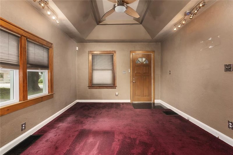 637 Huttig Ave, Independence, MO 64053
