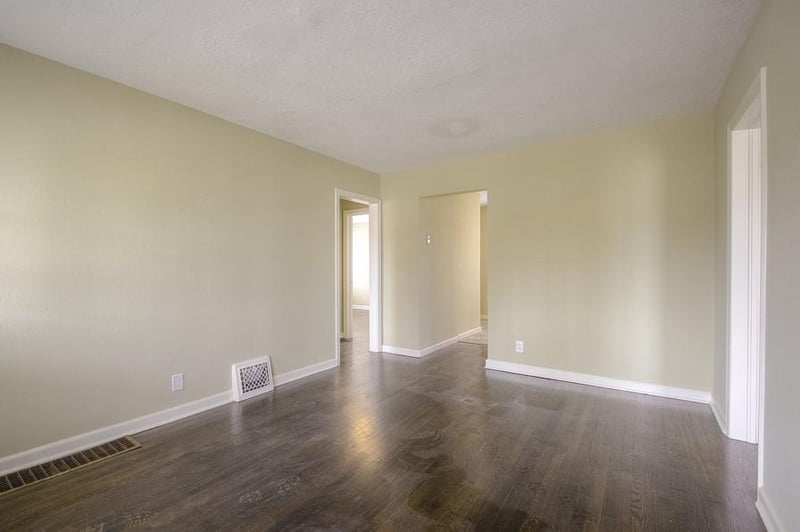 1340 Main St, Independence, MO 64055