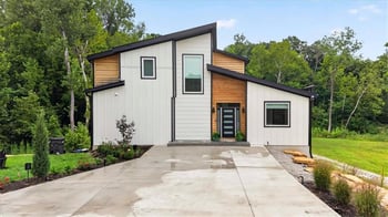 8395 Baker Cir, Kansas City, MO 64153