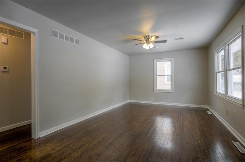 1709 Dodgion Ave, Independence, MO 64050