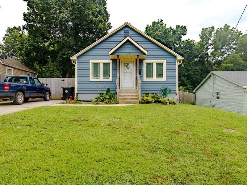 103 Myrtle St, Pleasant Hill, MO 64080