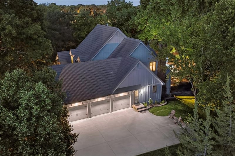 10703 124 St, Overland Park, KS 66213