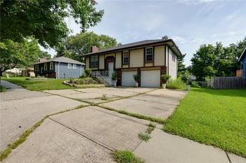 7312 NW 77th Ter, Kansas City, MO 64152