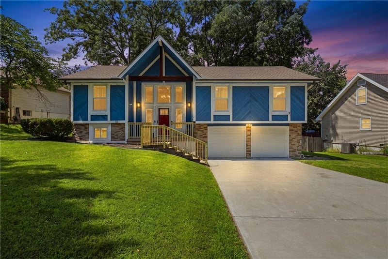 7832 N Garfield Ave, Kansas City, MO 64118