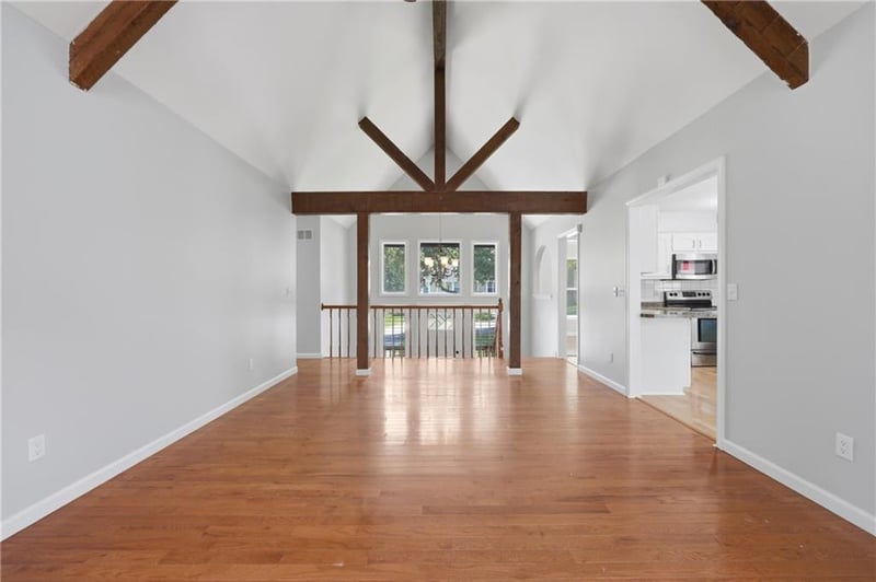 7832 N Garfield Ave, Kansas City, MO 64118