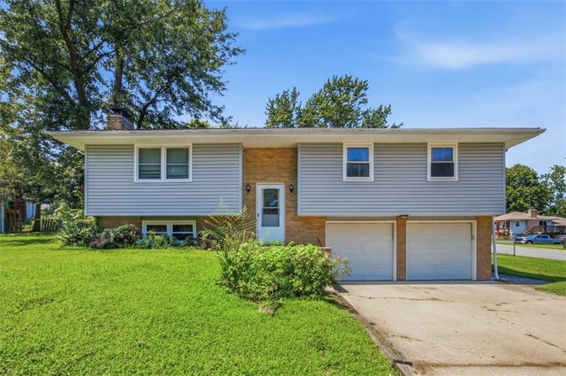 1008 21st Ter, Leavenworth, KS 66048